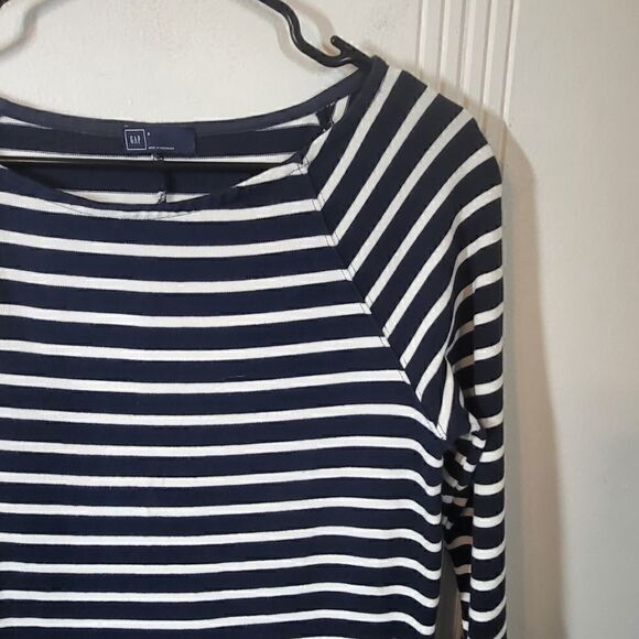 Gap Dress    - Picture 5 of 9